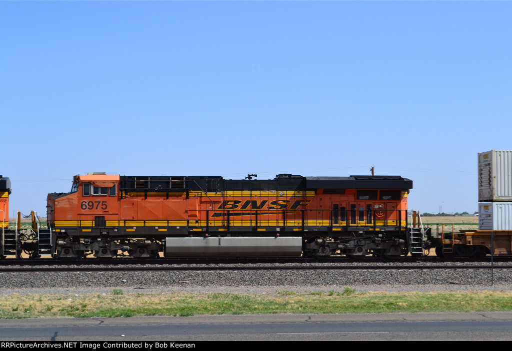 BNSF 6975